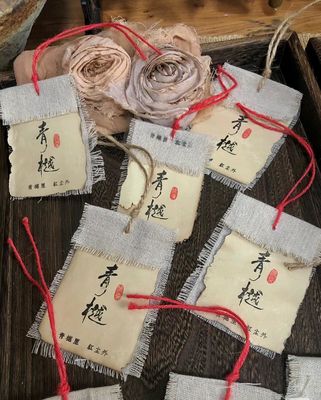 주문 스팟 자외선 종이를 가진 사용자 지정 옷걸이 손잡이 태그 가방 옷걸이 티셔츠 손잡이 태그 online manufacture